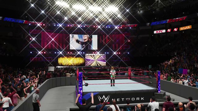 Alienor Lula vs. Susie in a no holds barred.