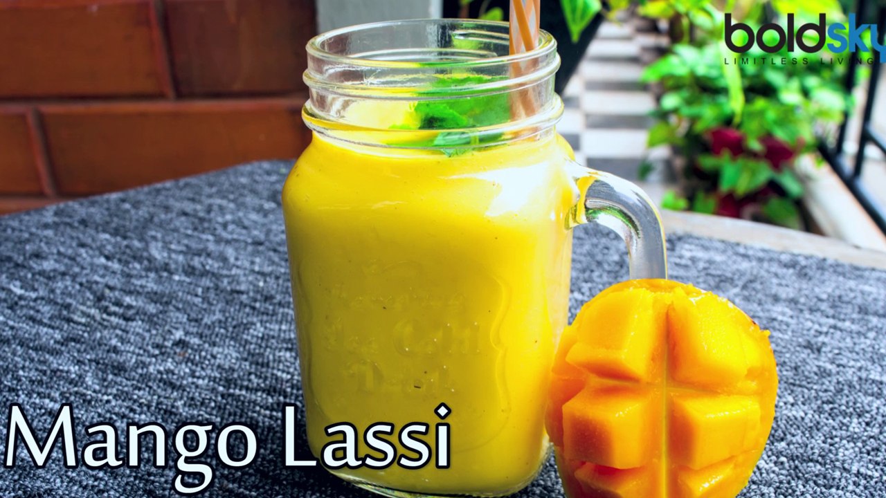 Mango Lassi Recipe | Easy Summer Drink Recipe | Boldsky
