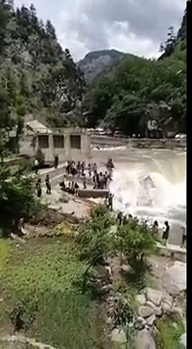 EXCLUSIVE FOOTAGE: HORRIFYING INCIDENT OF NEELUM VALLEY BRIDGE COLLAPSE!