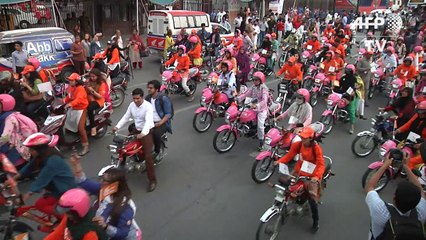 Female motorcyclists ditch the side saddle in Pakistan