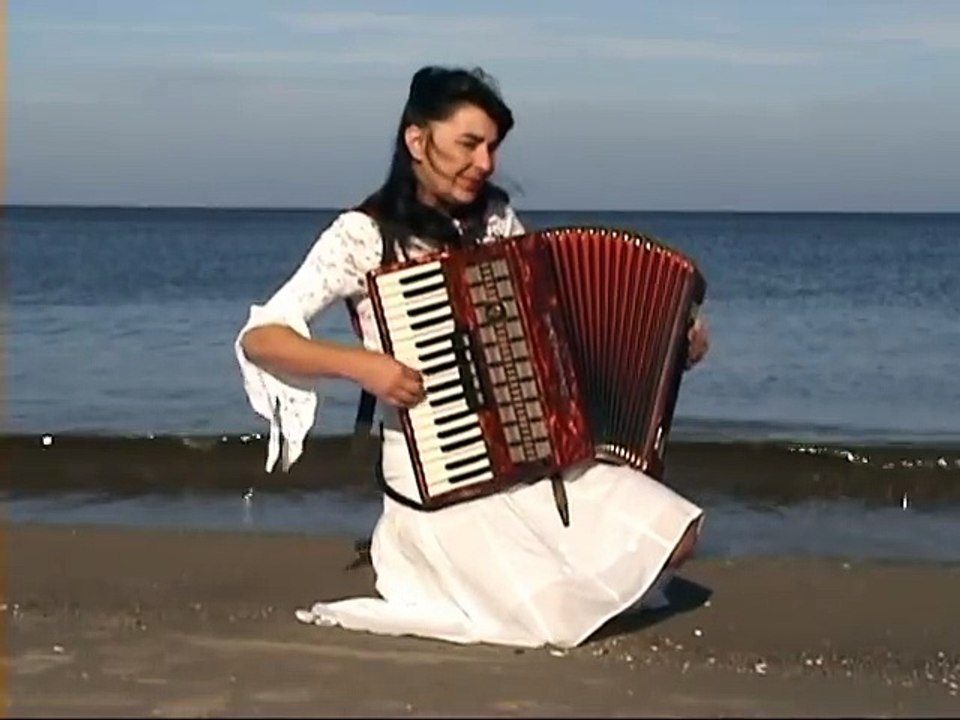 WIESŁAWA DUDKOWIAK with Accordion on Beach 1 , The most beautiful relaxing melody