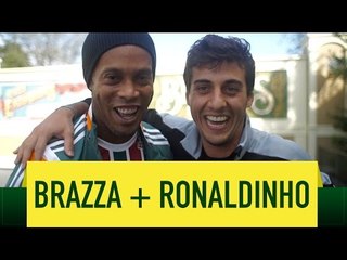 Ronaldinho Gaúcho recebe homenagem e cai no samba com Fabio Brazza