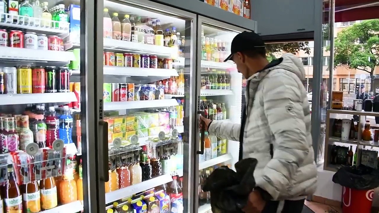 Ausbildung zum Pfandflaschensammler | PlanetKanax