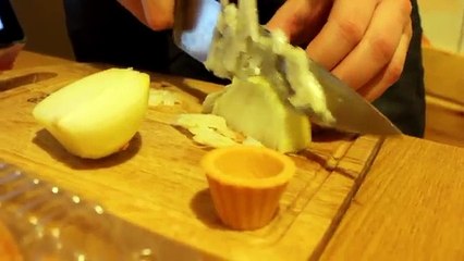 Новогодняя закуска. Тарталетки с беконом.