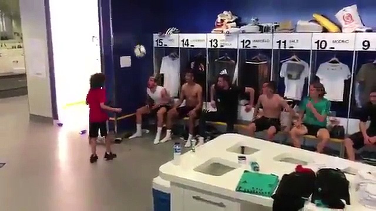Real players with Enzo