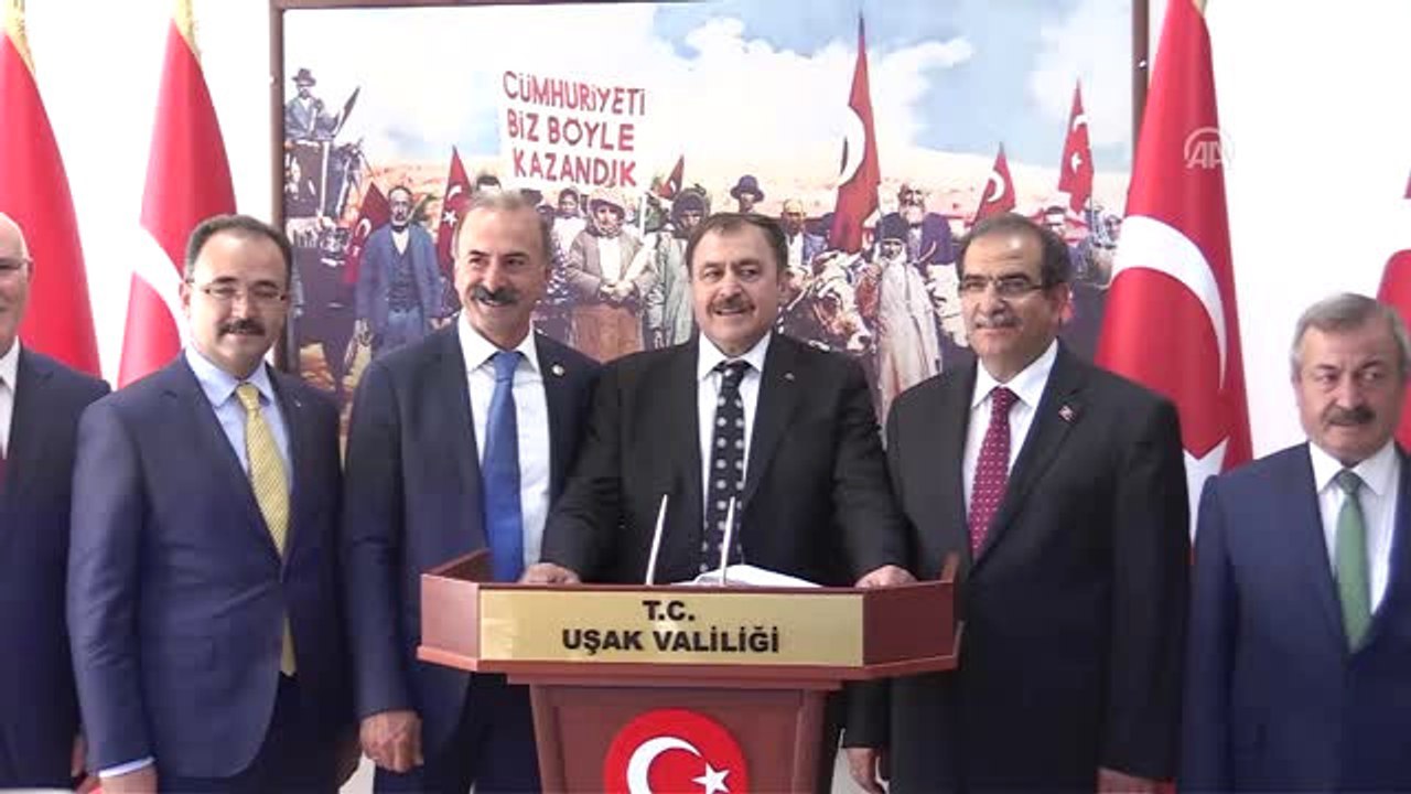 Hem Terörle Mücadele Ediyor Hem Ekonomimizi Güçlü Tutuyoruz"
