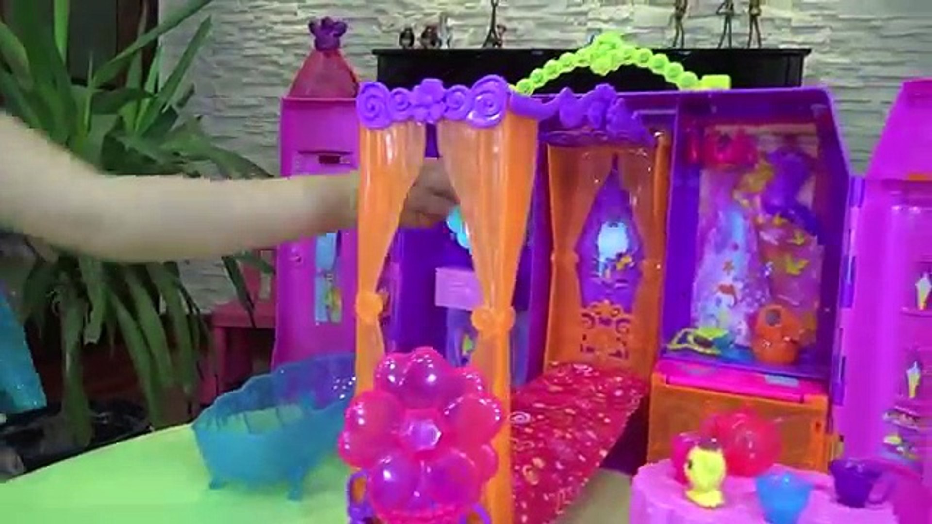 El Castillo Puerta Secreta de Barbie play doh Barbie Secret Door Castle -  juguetes barbie toys - video Dailymotion