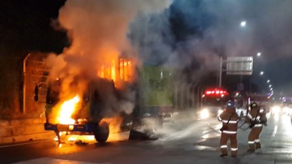 달리던 화물차에서 불...970만 원 피해 / YTN