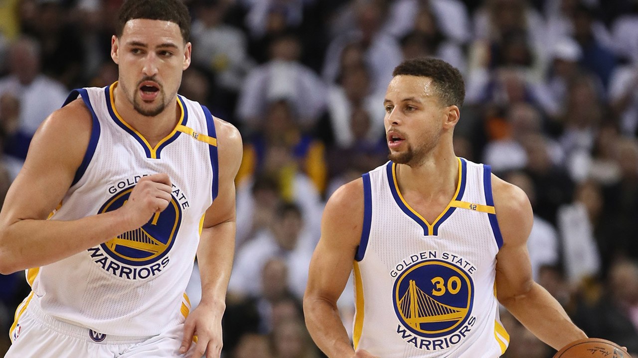 Steph Curry CALLS OUT Klay Thompson for STEALING SHOTS!