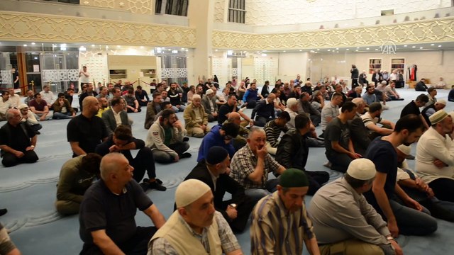 Almanya'da ilk teravih namazı - KÖLN