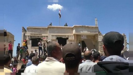 Esed güçleri Rastan şehrini kontrolü altına aldı