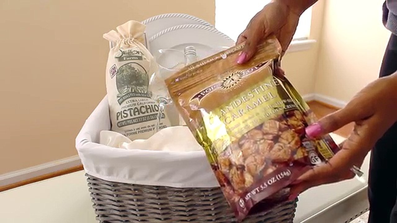 How To Create a Honeymoon Basket | Easter & Gift Basket Tips | PLUS Wedding Tips