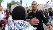 #شاهد جندي إسرائيلي يطرح امرأة مقدسية أرضاً ويعتدي على أخريات