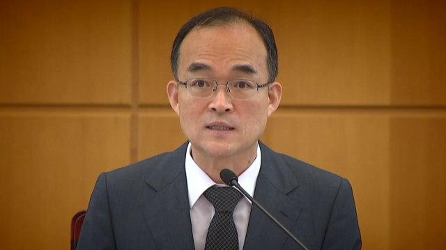 문무일 '수사 압력' 의혹에 정면 반박... 관리 감독은 검찰총장 직무 / YTN