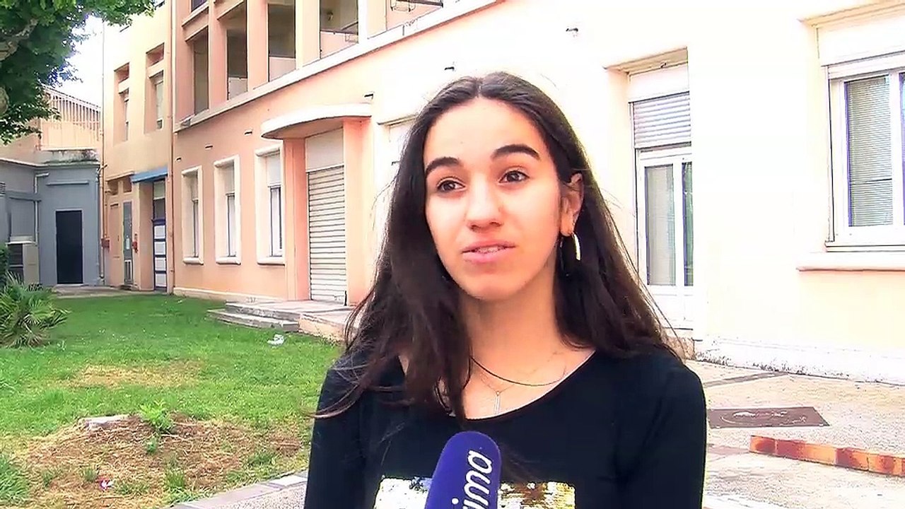 Yousra Makhzoum, 16 ans, participante au Service jeunesse