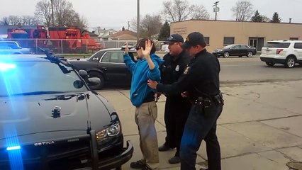 Arrested for Open Carry in LINCOLN PARK, MI
