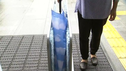 [뉴스큐 이슈스토리] '우산 비닐 커버' 규제...그 후 / YTN