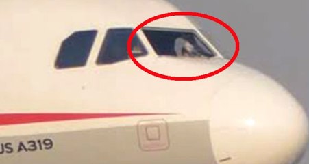 Gökyüzünde Kokpit Camı Patlayınca Pilot Dışarı Fırladı