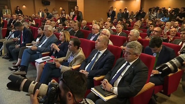 Meral Akşener: 'Aklı başında hiç kimse bağımsız olması gereken kurumlara seçim sonrası müdahale edeceğini söyleyemez'