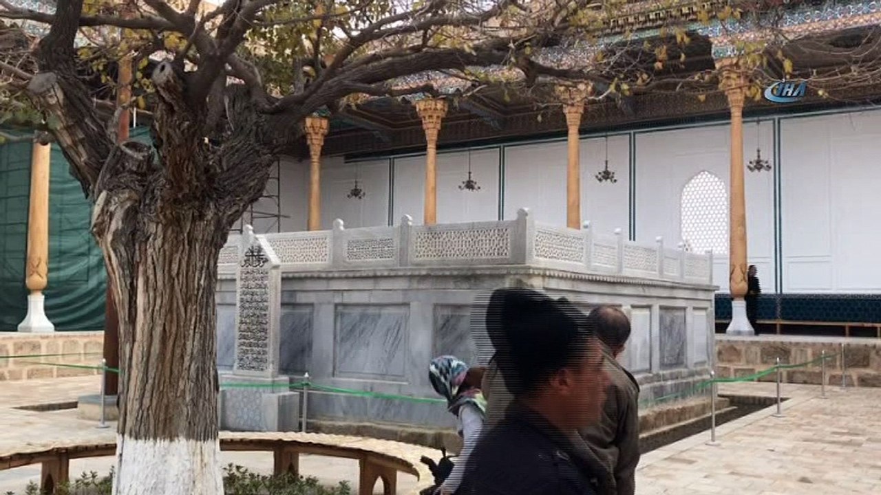 - Buhara'daki Şah'ı Nakşibend Bahattin Buhari Türbesi Restore Ediliyor- En Önemli Ziyaret Mekanlarından Olan Özbekistan'ın Buhara Şehrindeki Nakşibendiyye Külliyesi'ndeki Kalem İşleri, Çatı Örtüsü Ve Zemin İyileştirme Çalışmaları H..
