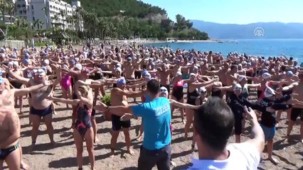 Dünya şampiyonları Marmaris'te kulaç atıyor - MUĞLA