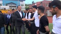 Şırnak beyzbolu karşılaşmasını Başkan Bedirhanoğlu başlattı
