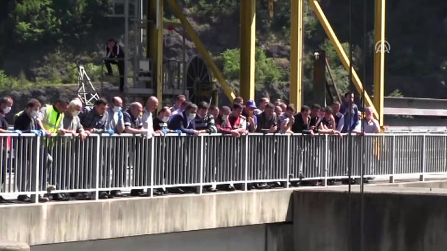 Baraj gölünde teknenin batması - Kaybolan Muhammet Ay'ın cesedi bulundu - ARTVİN