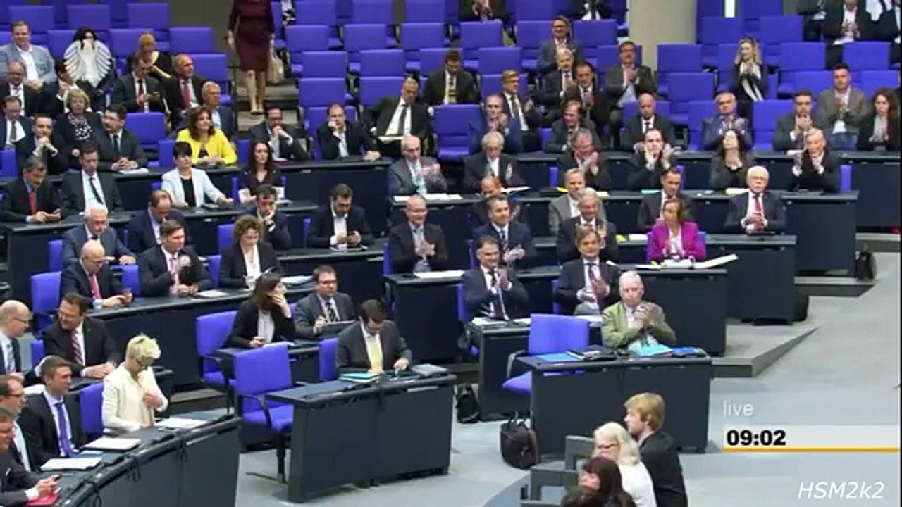 "Dieses Land wird von Idioten regiert!"  ► AfD - Dr. Alice Weidel im Bundestag