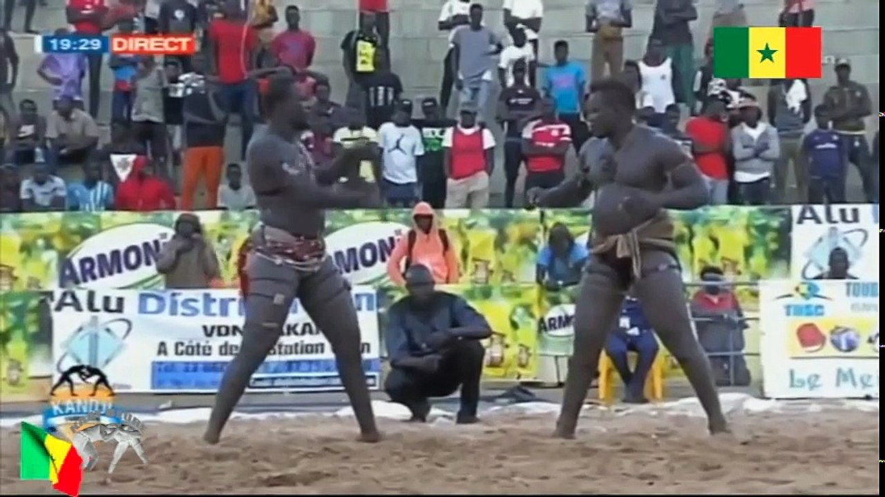 Premiere sortie de Fils de Balla apres sa victoire sur Balla Junior