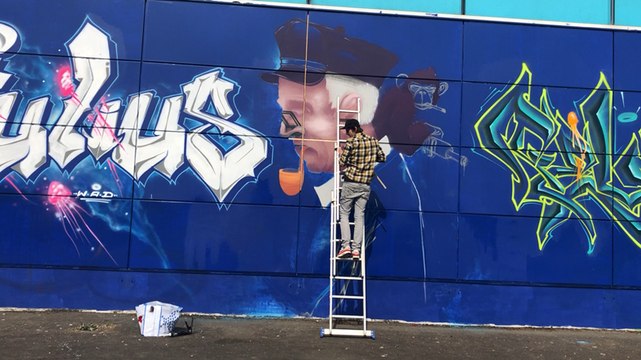 Fresque murale « Effet mer » sur l’ancien Leclerc