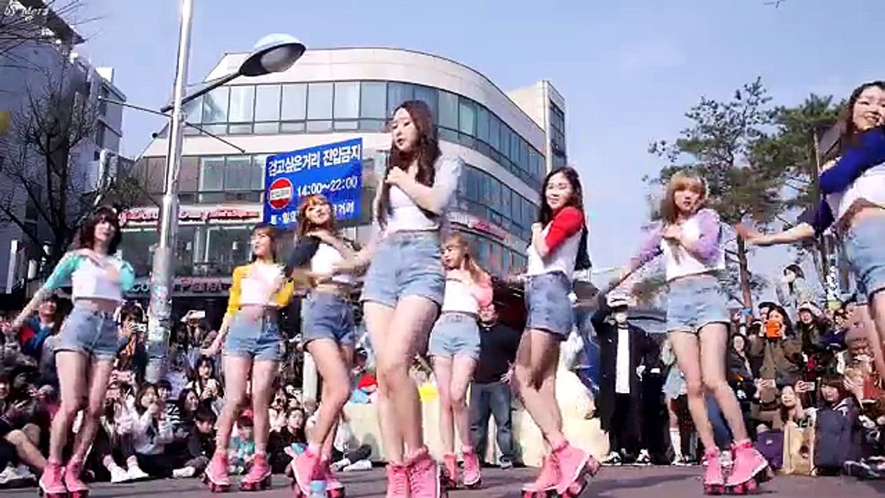 160402 오마이걸 (OH MY GIRL) 한 발짝 두 발짝(One Step, Two Steps) [전체] 직캠 Fancam (홍대게릴라콘서트) by Mera