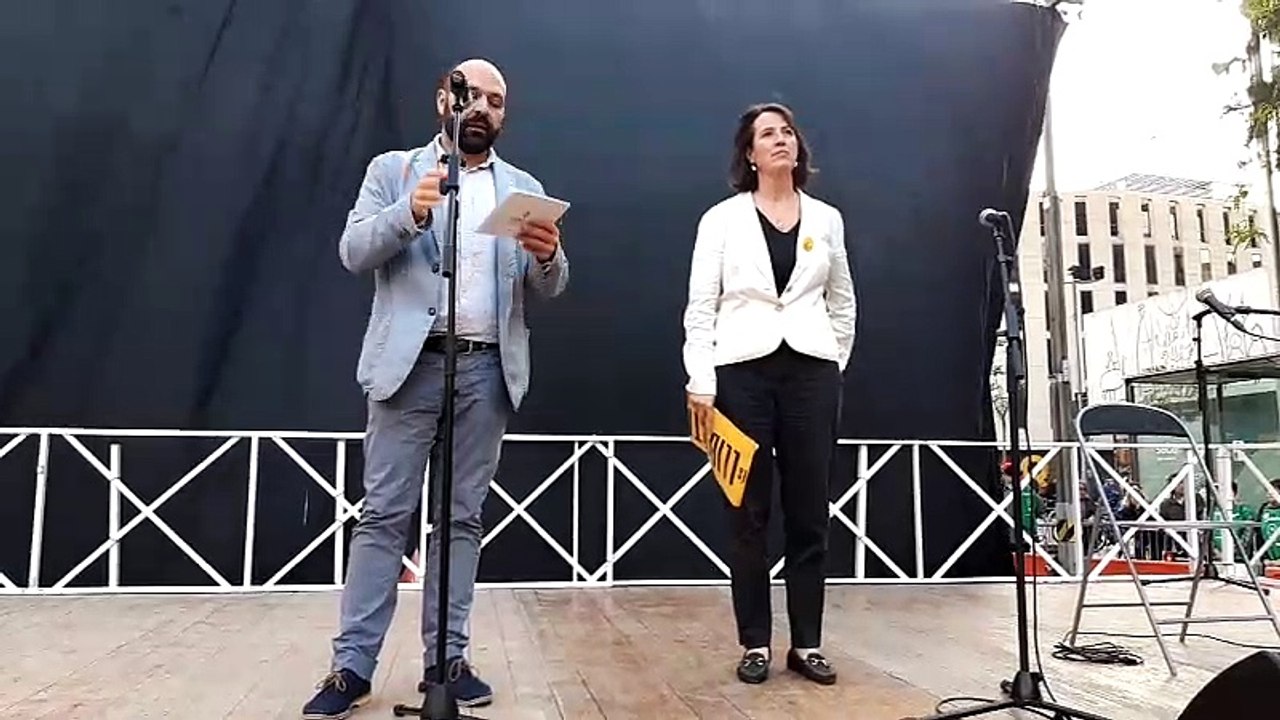 Concentració pels set mesos de l'empresonament de Sànchez i Cuixart