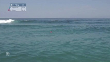 La vague notée 6,67 de L. Peterson lors de son quart de finale contre C. Moore - Adrénaline - Surf