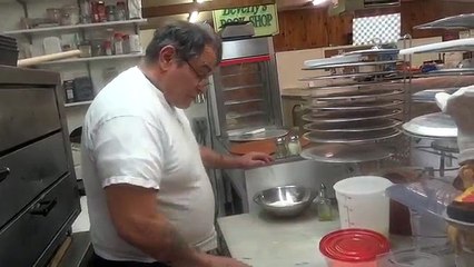 Frank Giaquinto makes a NY style pizza with my AP dough formulation