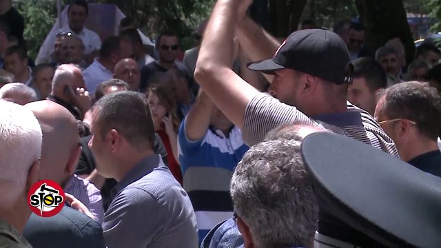 Stop - Opozita protestoi para ministrisë së brendshme. 16 maj 2018