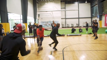 AFFL: Ochocinco needs to protect his ankles on the court versus Nate Robinson