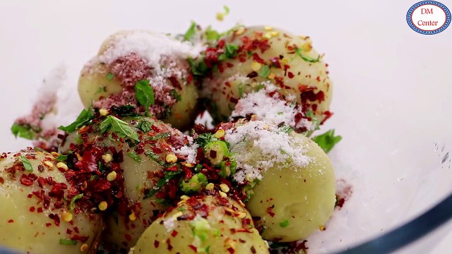 बाज़ार जैसी कुरकुरी आलू टिक्की बनाने की विधि || Aloo Tikki Recipe in Hindi