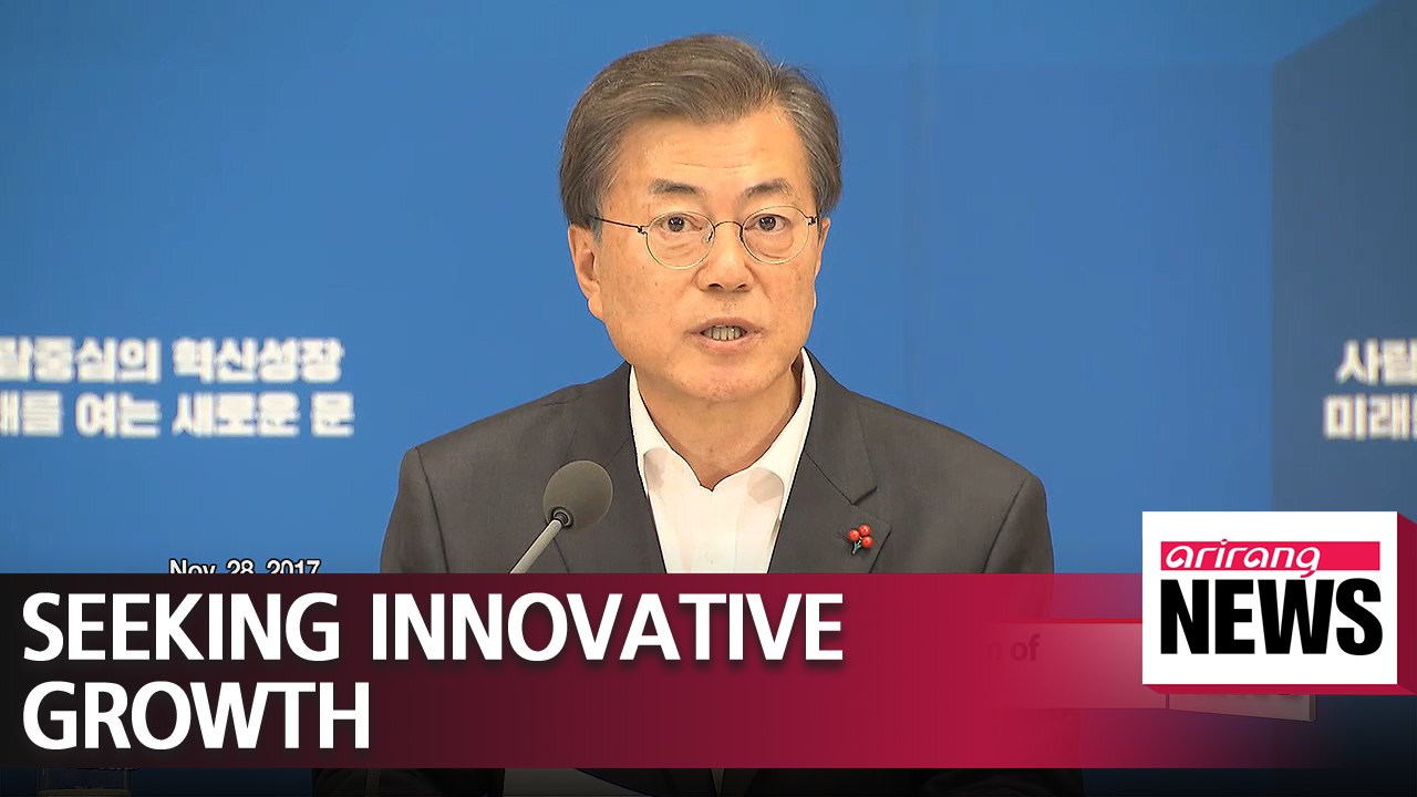 President Moon calls for tangible results of innovative growth and government's active role