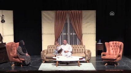 Engellerini Tiyatro ile Aşıp Hayata Tutunuyorlar