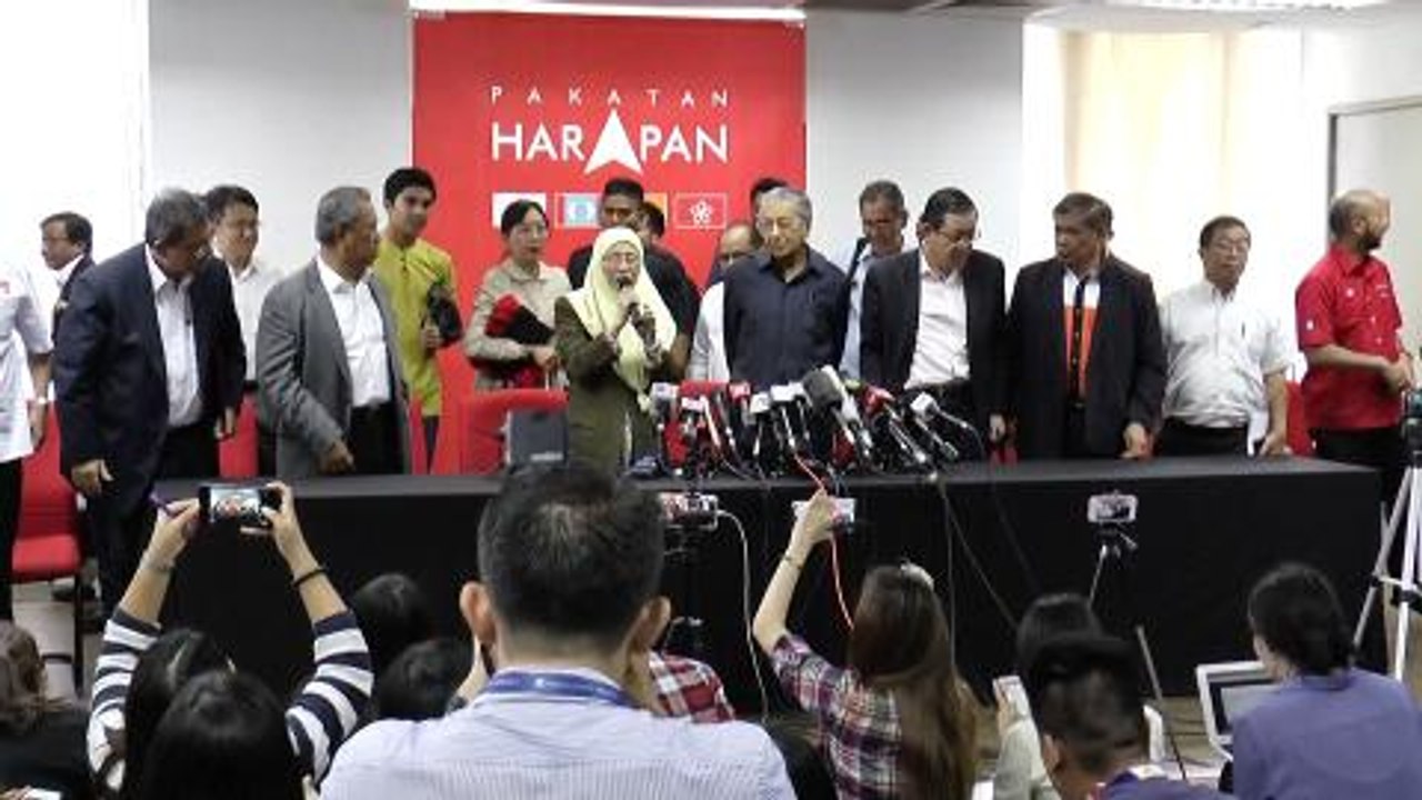 Dr M to be Education Minister