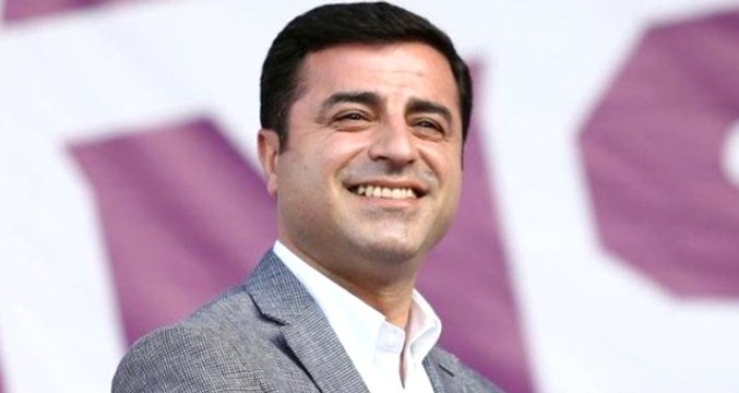 HDP'nin Cumhurbaşkanı Adayı Selahattin Demirtaş Mal Varlığını Açıkladı