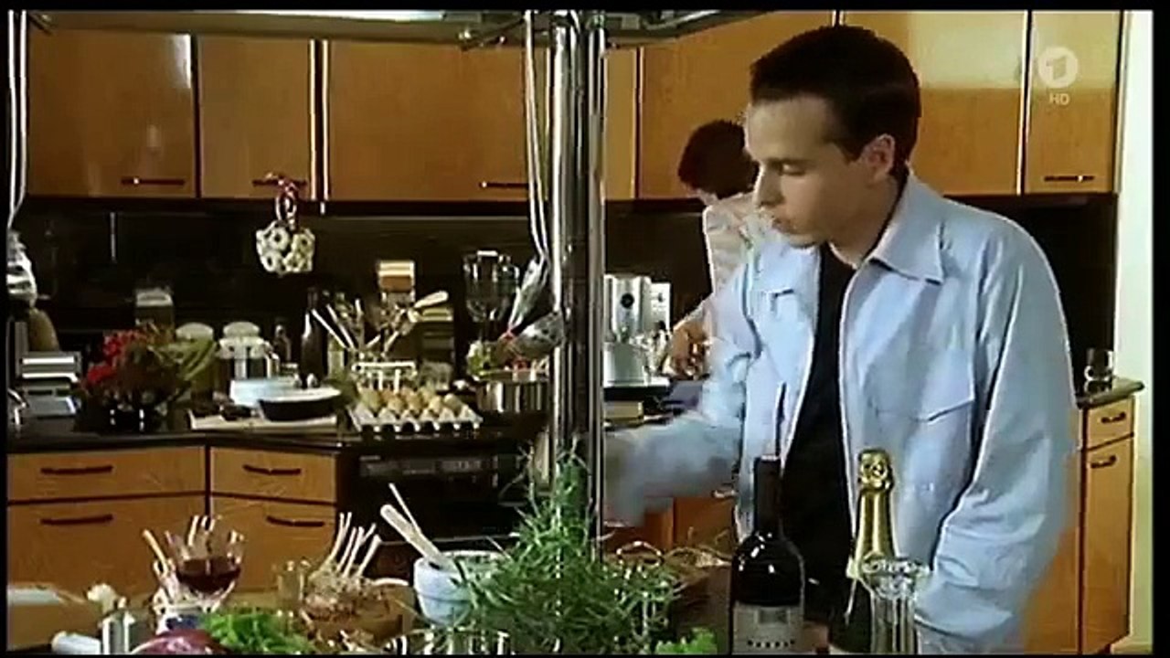 Liebe Tod und viele Kalorien Komödie D 2001 part 1/2