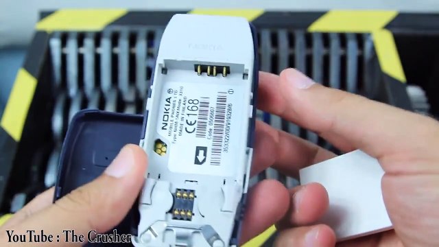 شاهد كيف يتم طحن هاتف نوكيا 3310