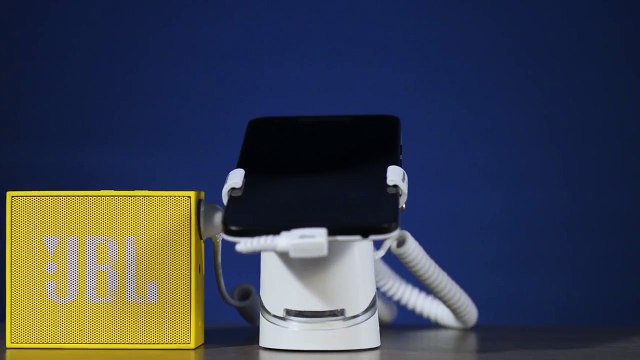 SB-20 secures all kinds of display devices