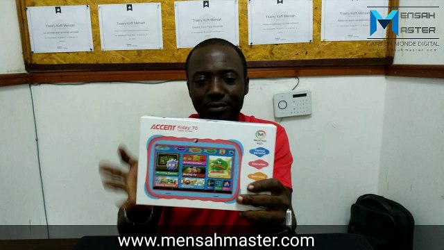 Vidéo de déballage (Unboxing) Accent Notebook Smart 140