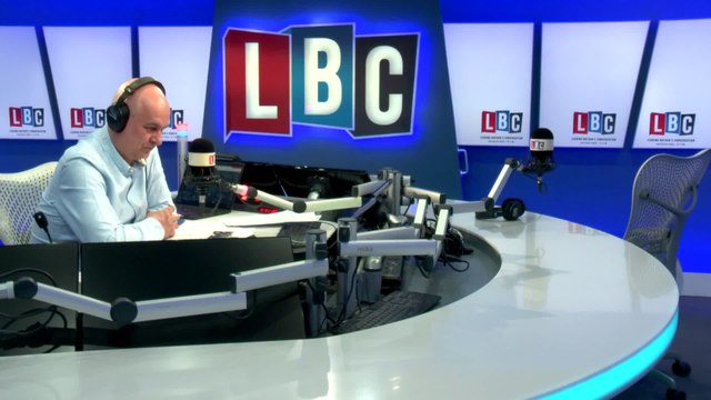 Liam Fox Hits Back At Irish PM Over Brexit No Deal Warning