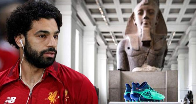 İngiltere'de Yılın Futbolcusu Seçilen Muhammed Salah'ın Ayakkabıları Müzede Sergilenecek