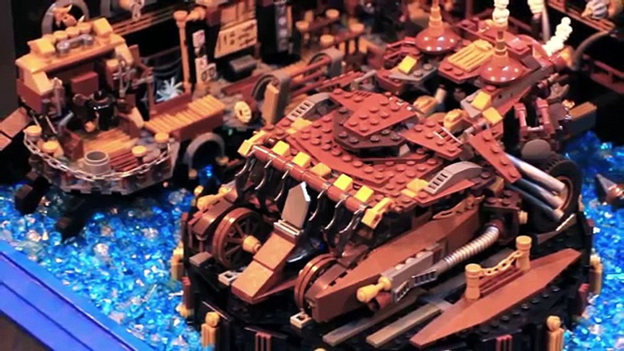 BRICKLIVE 2016: Custom LEGO Batman, Batcave, Batmobiles, Figures & More