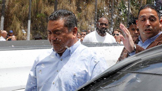 Выборы в Венесуэле: пастор-оппозиционер против Мадуро