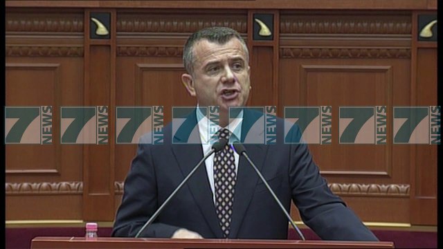 BASHA NE PARLAMENT VIJON AKUZAT NE DREJTIM TE QEVERISE - News, Lajme - Kanali 9